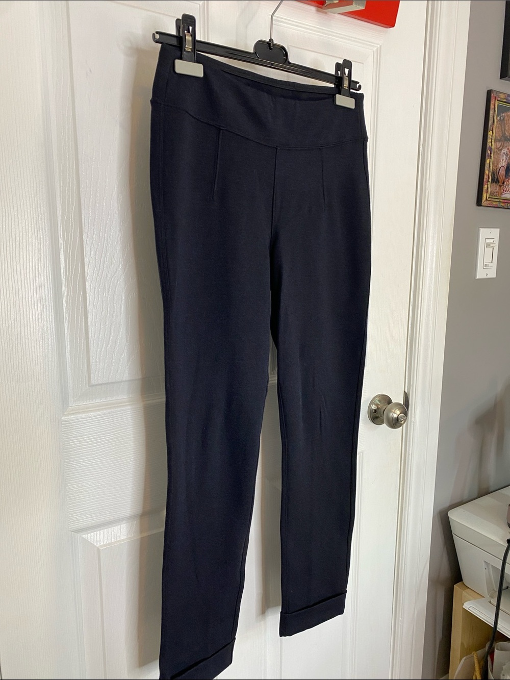 Kit and Ace Black Pull-On Ponte Cuffed Ankle Pants Quiet Luxury Size 6 - Picture 6 of 16